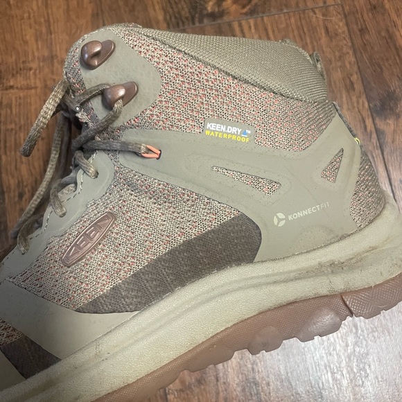KEEN Women's Terradora 2 Waterproof Mid Height Hiking Boot - Picture 3 of 8